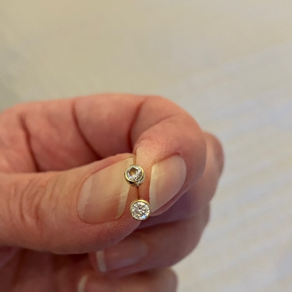 Elegant Gold Stud CZ Earrings - Picture 2 of 7